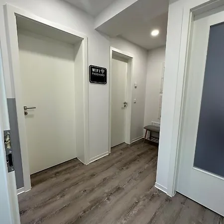 Ht Nr 4 Apartment Greppin