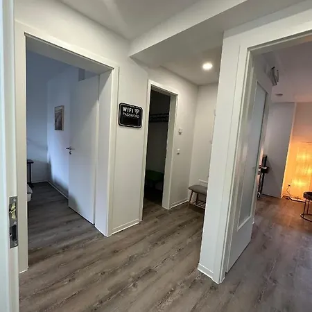 Apartment Ht Nr 4 *